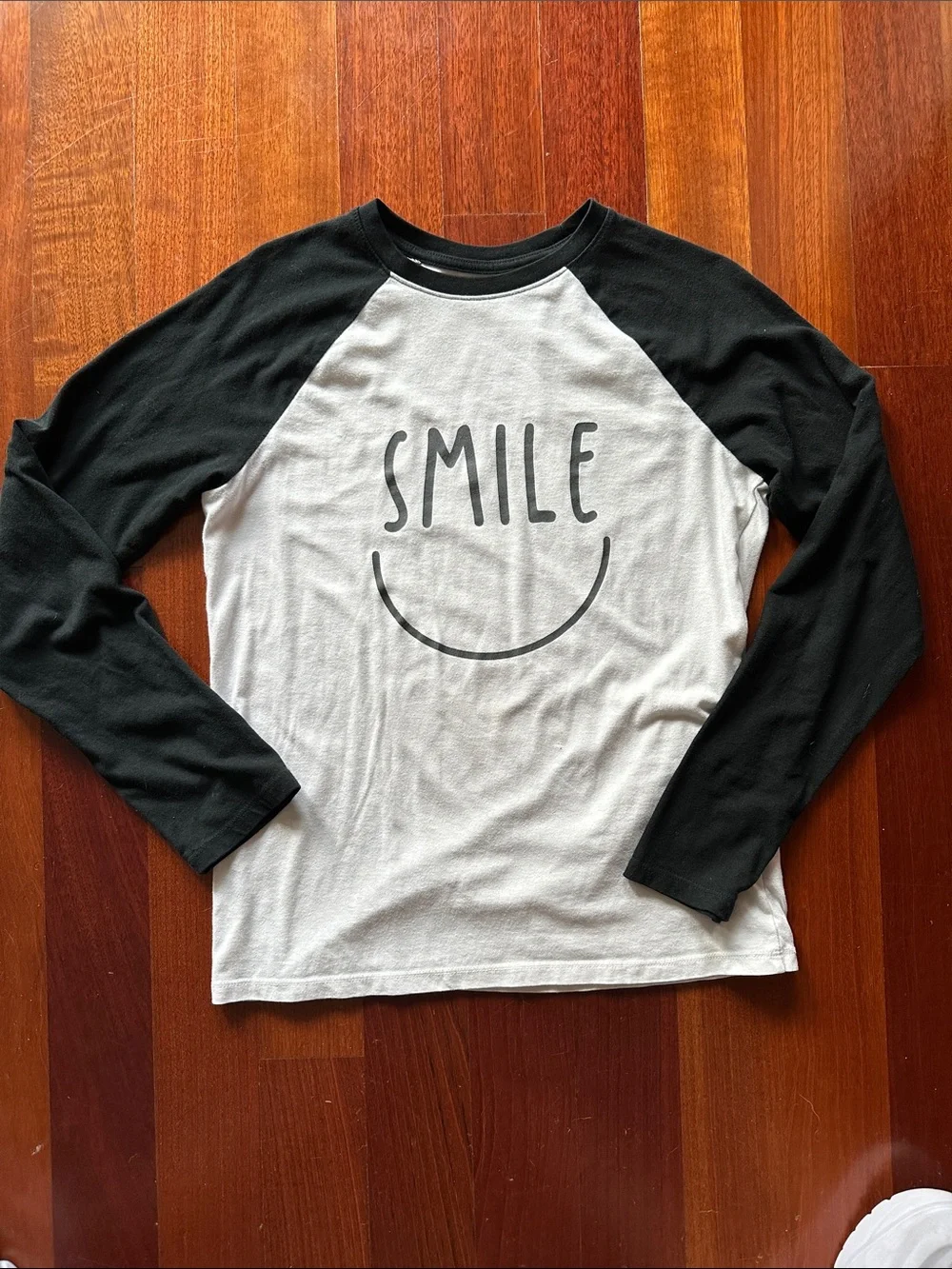 Cat & Jack Black & White Raglan Tee with SMILE Graphic Sz L 12/14